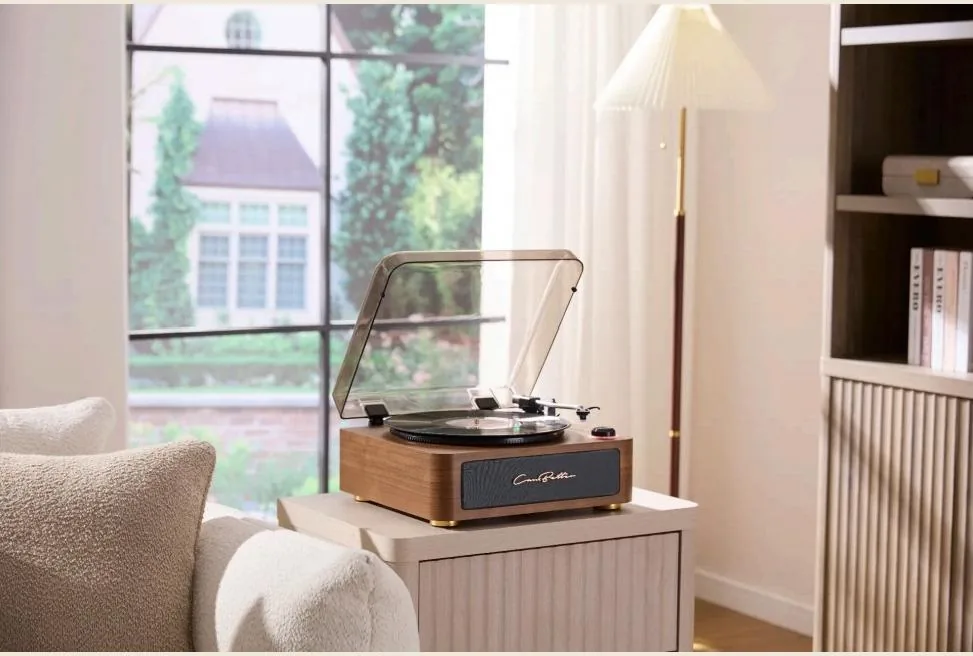 oldvox C-101 walnut vinyl player